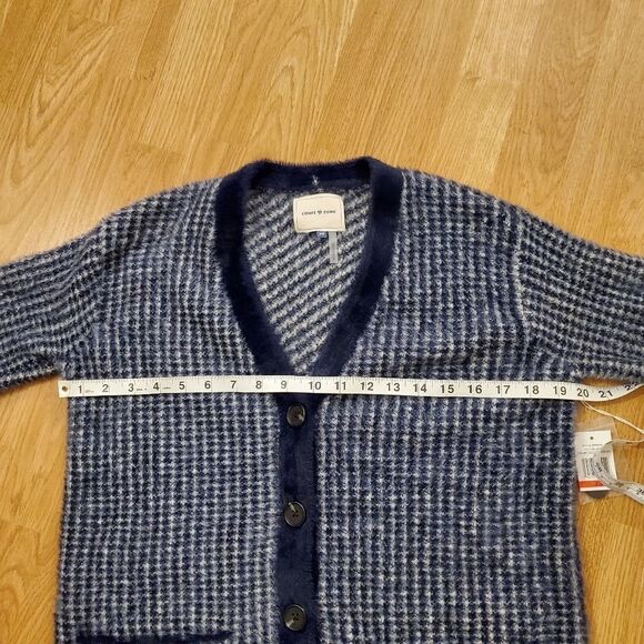 Court & Rowe Houndstooth Eyelash Knit Cardigan - Picture 8 of 12